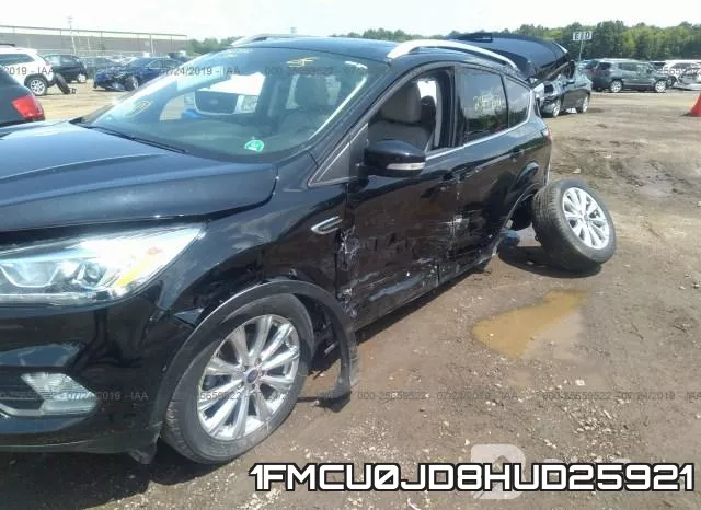 1FMCU0JD8HUD25921 фото 7
