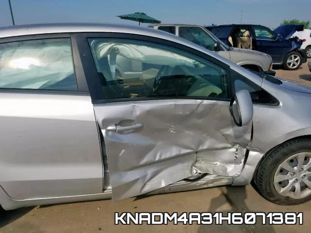 KNADM4A31H6071381 фото 10