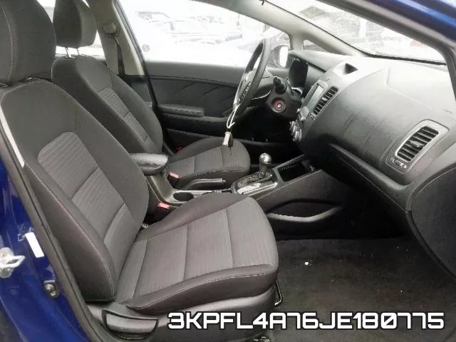 3KPFL4A76JE180775 фото 6