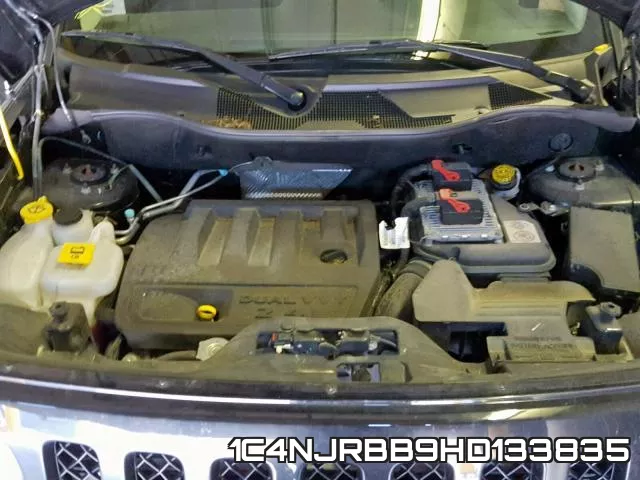 1C4NJRBB9HD133835 фото 8