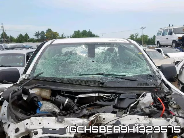 1GCHSBEA9H1323575 фото 8