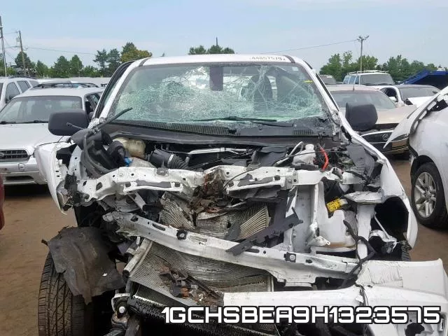 1GCHSBEA9H1323575 фото 10