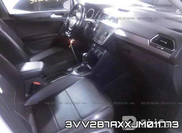 3VV2B7AXXJM011773 фото 6