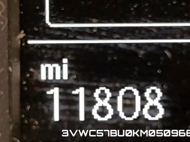 3VWC57BU0KM050966 фото 9