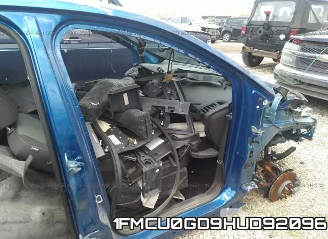 1FMCU0GD9HUD92096 фото 6
