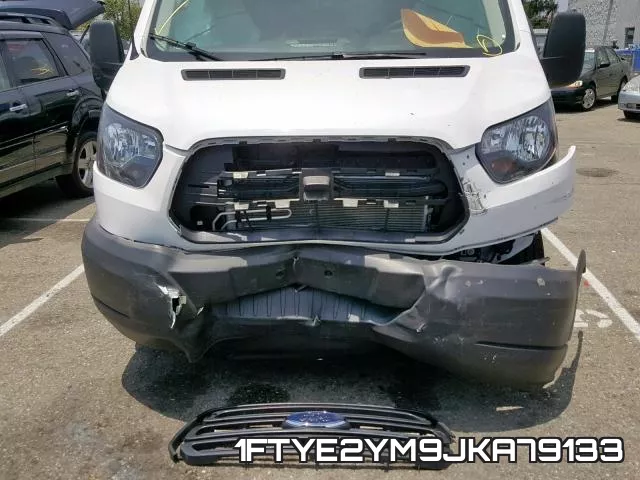 1FTYE2YM9JKA79133 фото 10