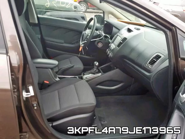3KPFL4A79JE173965 фото 6
