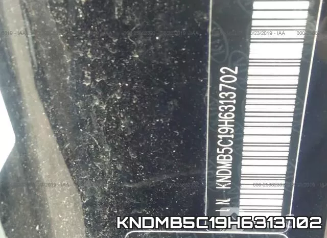 KNDMB5C19H6313702 фото 10