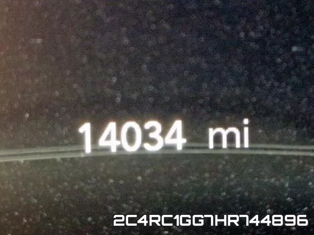 2C4RC1GG7HR744896 фото 9
