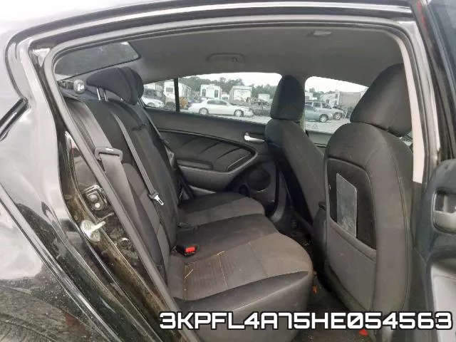 3KPFL4A75HE054563 фото 6
