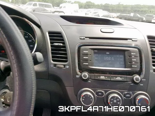 3KPFL4A71HE070761 фото 10