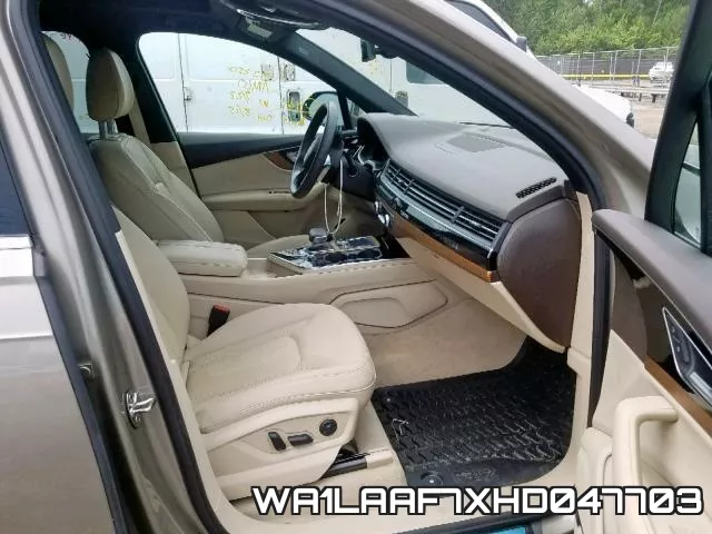 WA1LAAF7XHD047703 фото 6