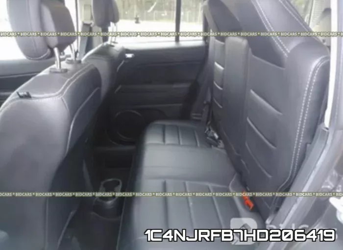 1C4NJRFB7HD206419 фото 9