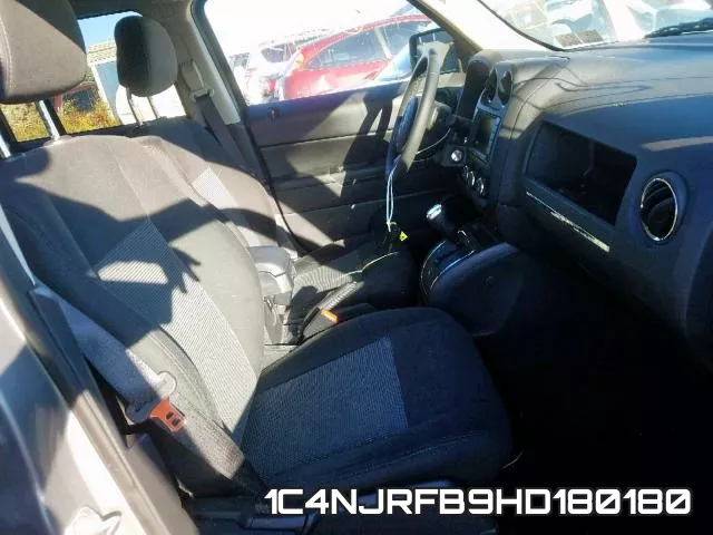 1C4NJRFB9HD180180 фото 6