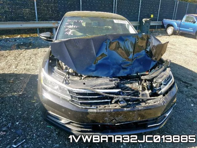 1VWBA7A32JC013885 фото 10
