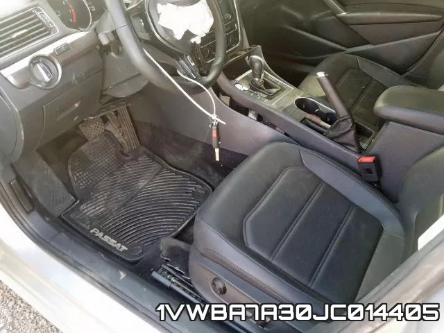 1VWBA7A30JC014405 фото 6