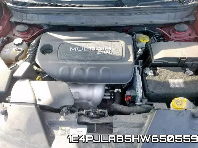 1C4PJLAB5HW650559 фото 8