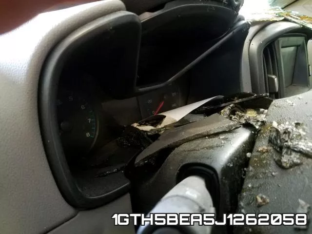 1GTH5BEA5J1262058 фото 9