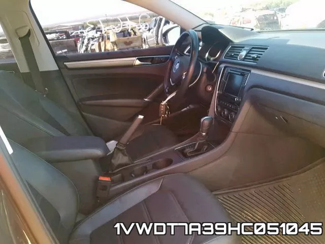 1VWDT7A39HC051045 фото 6