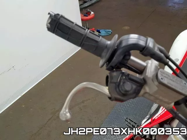 JH2PE073XHK000353 фото 9
