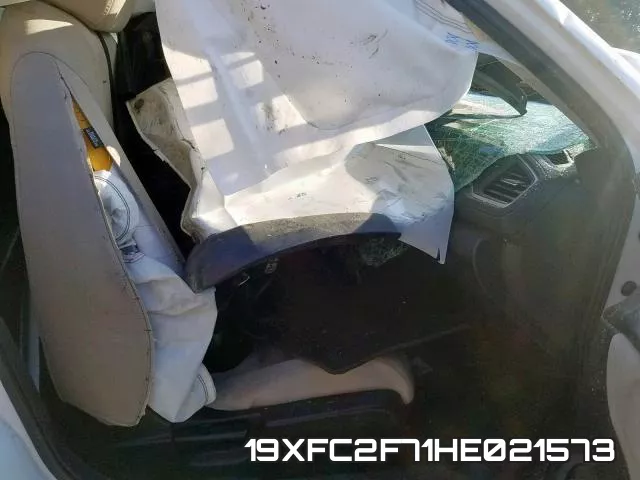 19XFC2F71HE021573 фото 5