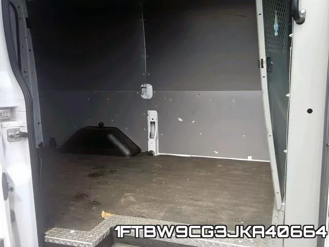 1FTBW9CG3JKA40664 фото 7