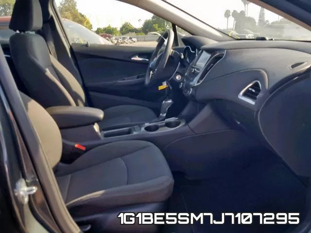 1G1BE5SM7J7107295 фото 6