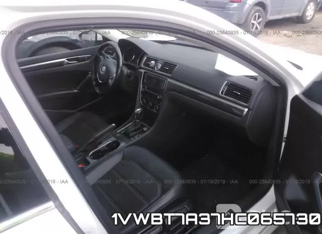 1VWBT7A37HC065730 фото 6