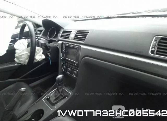 1VWDT7A32HC005542 фото 4