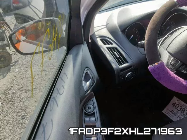 1FADP3F2XHL271963 фото 10