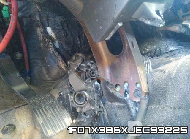 1FD7X3B6XJEC93225 фото 7