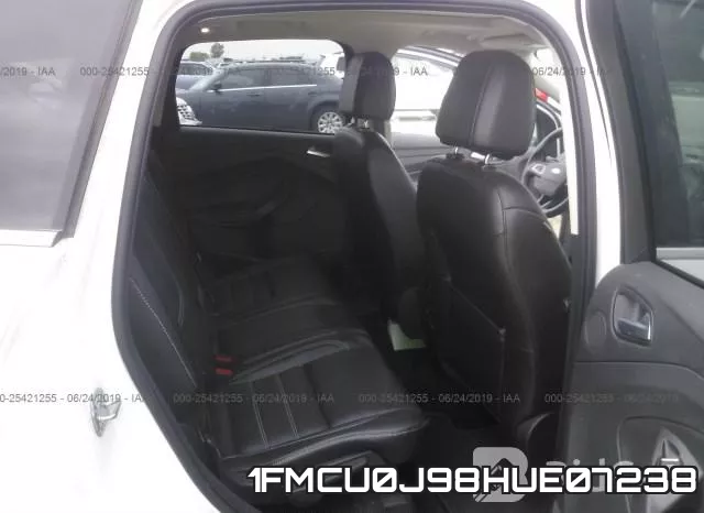 1FMCU0J98HUE07238 фото 9
