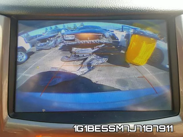 1G1BE5SM7J7187911 фото 9