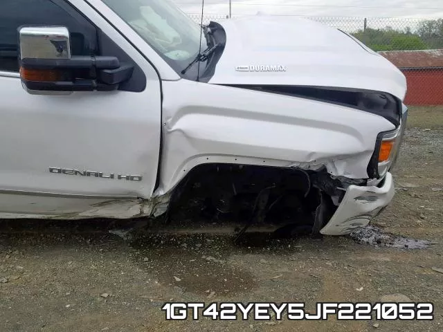 1GT42YEY5JF221052 фото 10