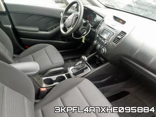 3KPFL4A7XHE095884 фото 6