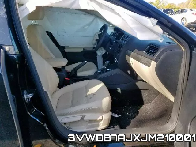 3VWDB7AJXJM210001 фото 5