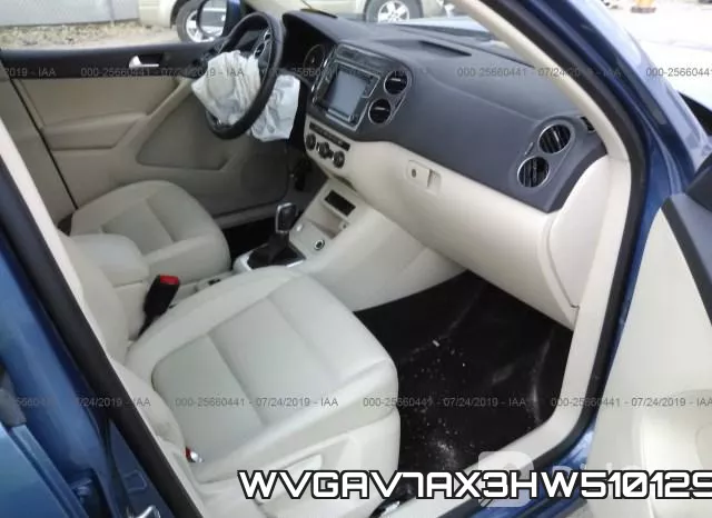 WVGAV7AX3HW510129 фото 6