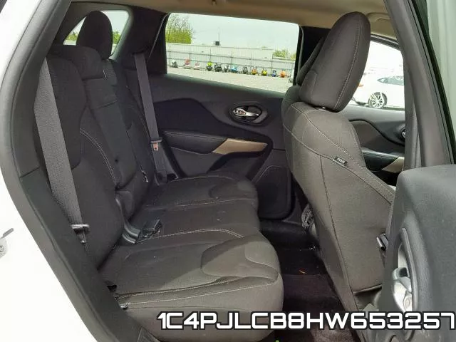 1C4PJLCB8HW653257 фото 7