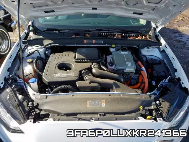 3FA6P0LUXKR241366 фото 8