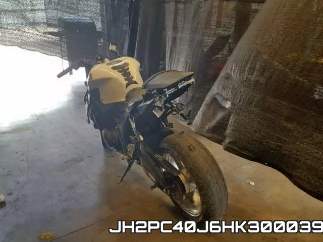 JH2PC40J6HK300039 фото 4