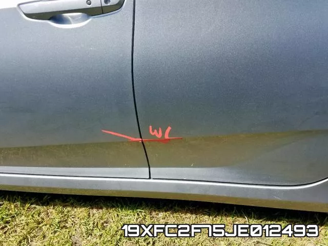 19XFC2F75JE012493 фото 10