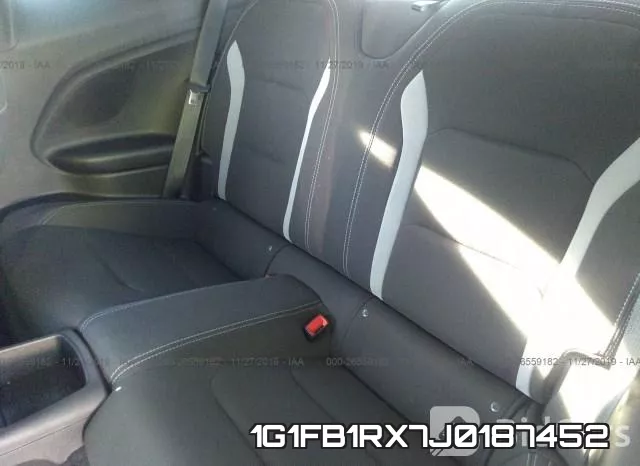 1G1FB1RX7J0187452 фото 9
