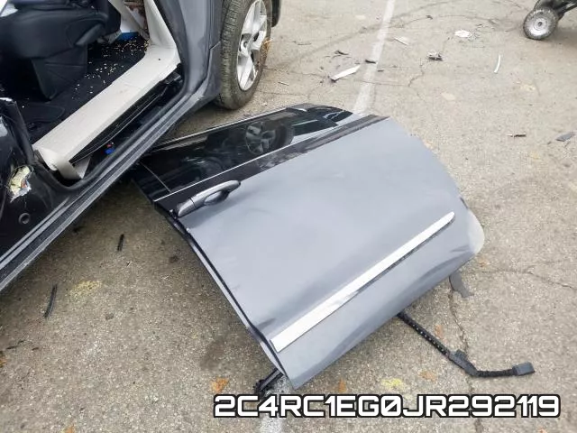 2C4RC1EG0JR292119 фото 2