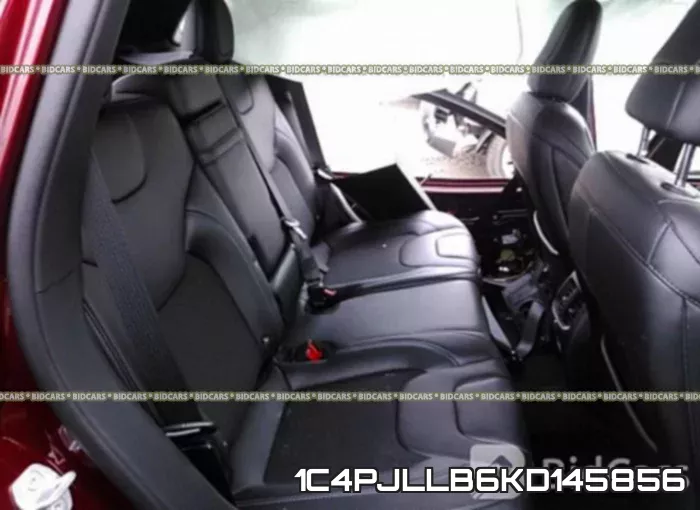 1C4PJLLB6KD145856 фото 9