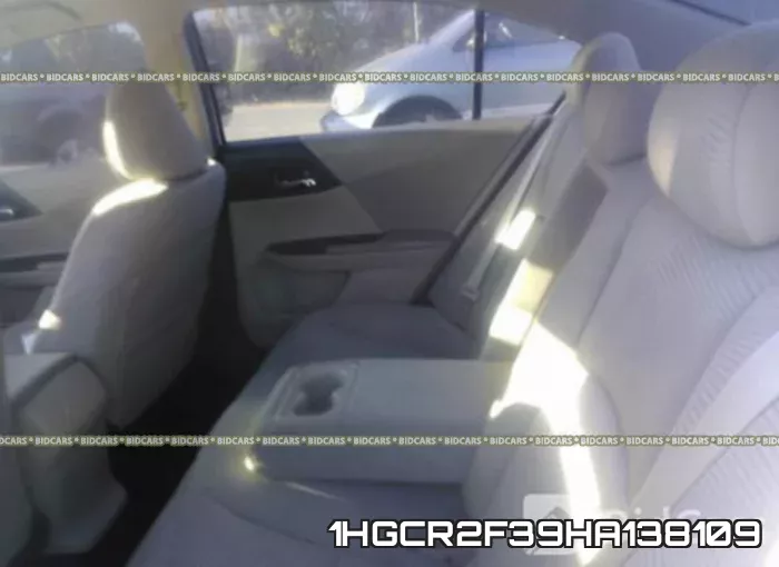 1HGCR2F39HA138109 фото 9