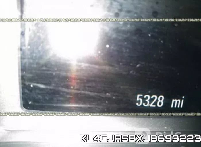 KL4CJASBXJB693223 фото 8