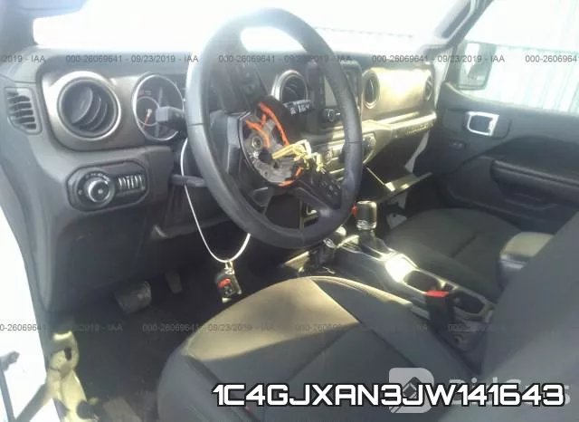 1C4GJXAN3JW141643 фото 9
