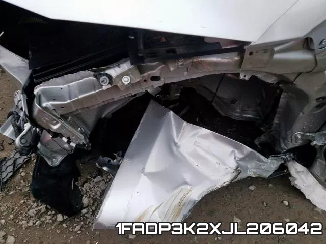 1FADP3K2XJL206042 фото 10