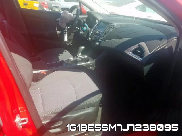 1G1BE5SM7J7238095 фото 5
