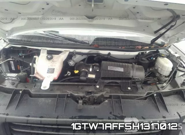 1GTW7AFF5H1317012 фото 2